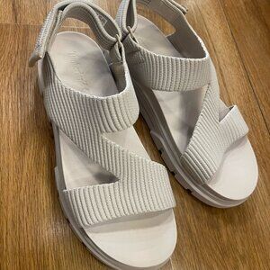 TIMBERLAND WOMEN'S GREYFIELD SANDAL BACKSTRAP SANDAL WHITE KNIT A2QKN-EAC